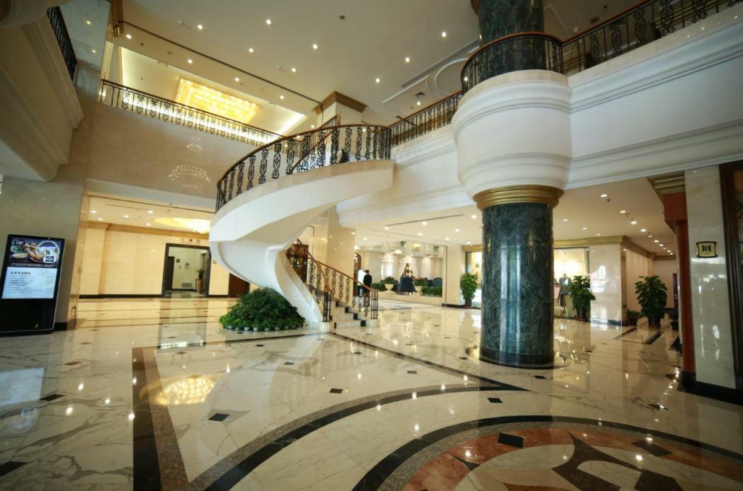 Kerren Hotel Dalian Luaran gambar